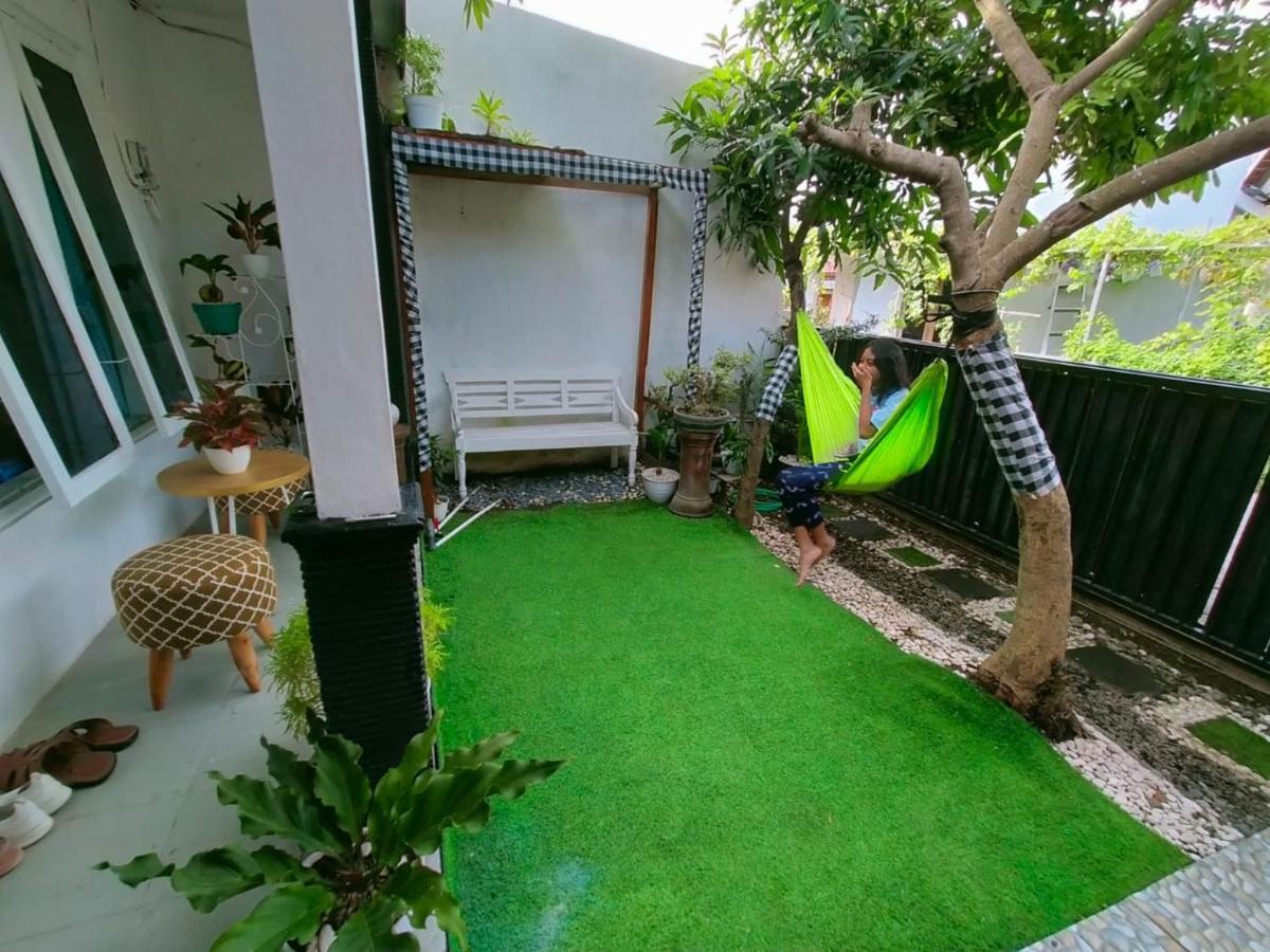 Shifana Homestay Syariah Джок'якарта Екстер'єр фото